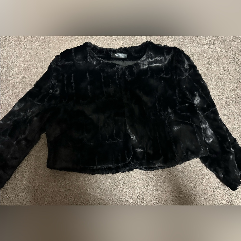 Vera Mont Black Faux Fur Bolero